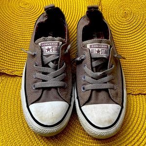 Converse low top slip-in size 8